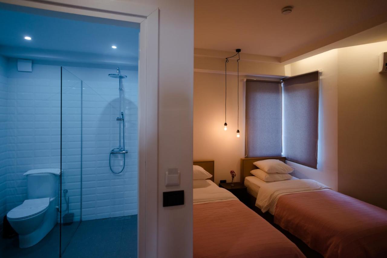 7Seven Hotel Korce Extérieur photo
