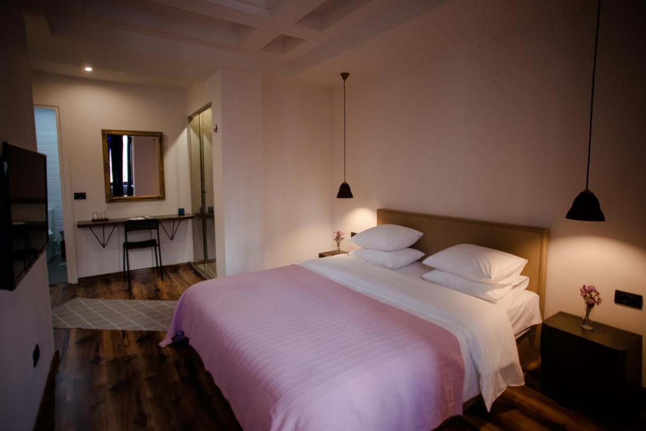7Seven Hotel Korce Extérieur photo