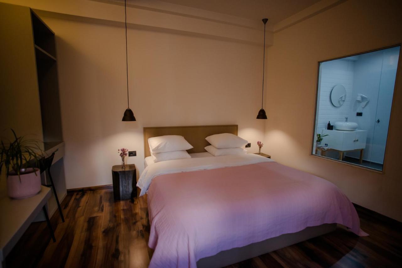 7Seven Hotel Korce Extérieur photo